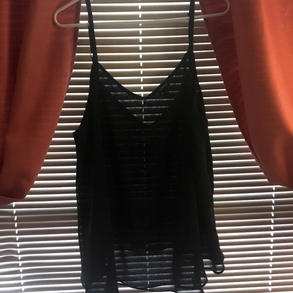 Flowy tank